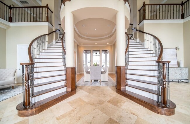 property at 18980 Harbor Side Blvd