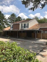 2246 Cedar Way in Baton Rouge, LA - Building Photo - Building Photo