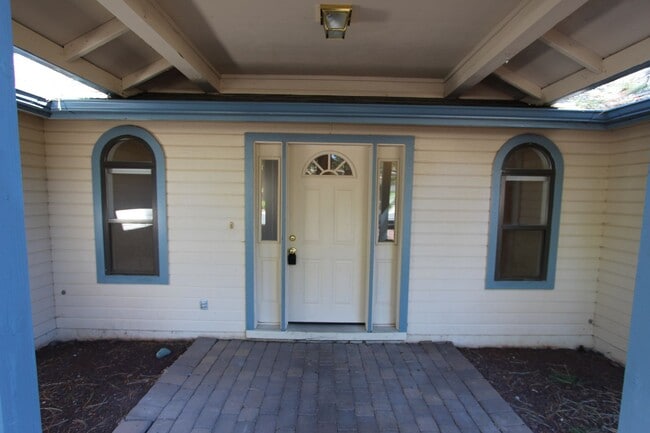 3643 S Cheryl Dr in Flagstaff, AZ - Building Photo - Building Photo