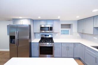 4807 N Paulina St, Unit G in Chicago, IL - Foto de edificio - Building Photo