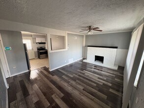 12 Mary Ann Ct in Florissant, MO - Foto de edificio - Building Photo