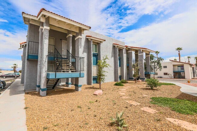 3649 S Van Dyke Ave-Unit -Van Dyke Ave 3649-#C in Las Vegas, NV - Building Photo - Building Photo