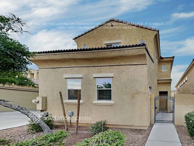 property at 1367 S Country Club Dr