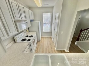 1108 Sienna Sand Way in Fort Mill, SC - Building Photo - Building Photo