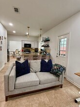 417 Moonlight Way in Irving, TX - Building Photo - Building Photo