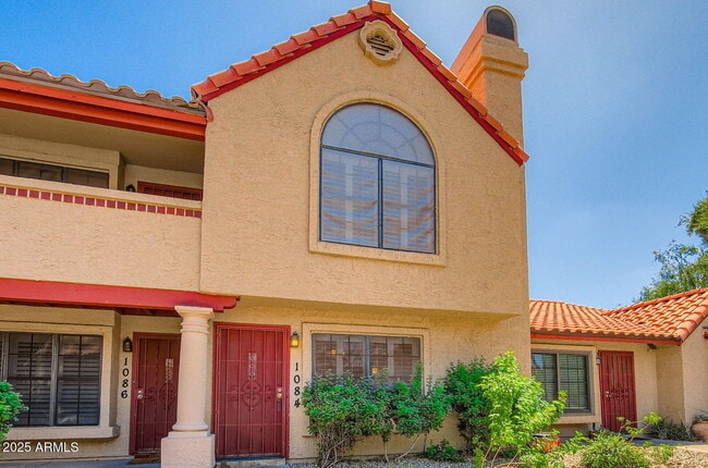 property at 4901 E Kelton Ln