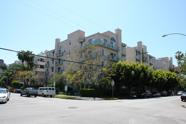 Berendo Apartments in Los Angeles, CA - Building Photo - Building Photo