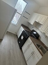 8014 95th Ave in Ozone Park, NY - Building Photo - Building Photo