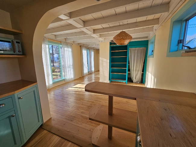 property at 11 Knott St