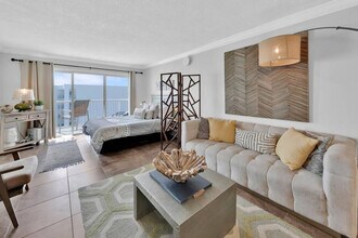 769 Sundial Ct in Fort Walton Beach, FL - Foto de edificio - Building Photo