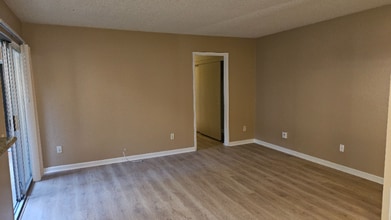 7934 Mission Center Ct in San Diego, CA - Building Photo - Building Photo