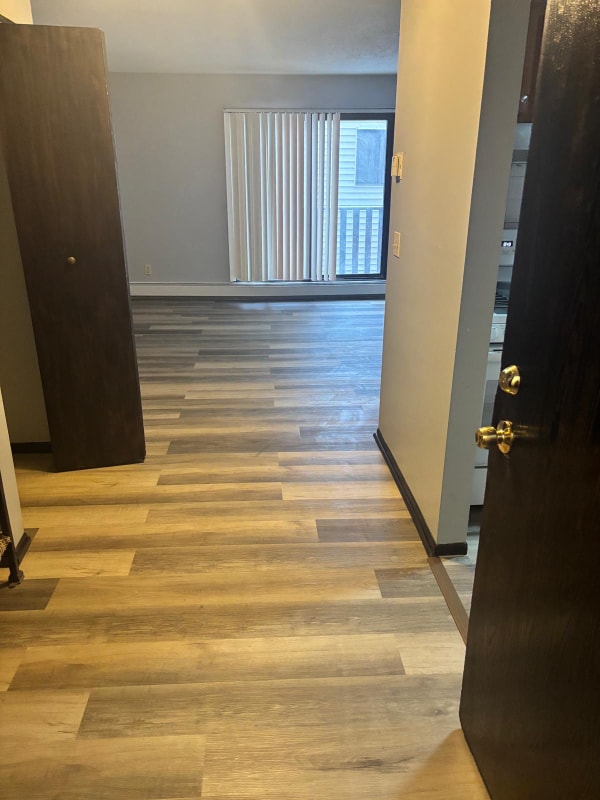 7126 72nd Ln N, Unit Apt 266 in Brooklyn Park, MN - Foto de edificio - Building Photo