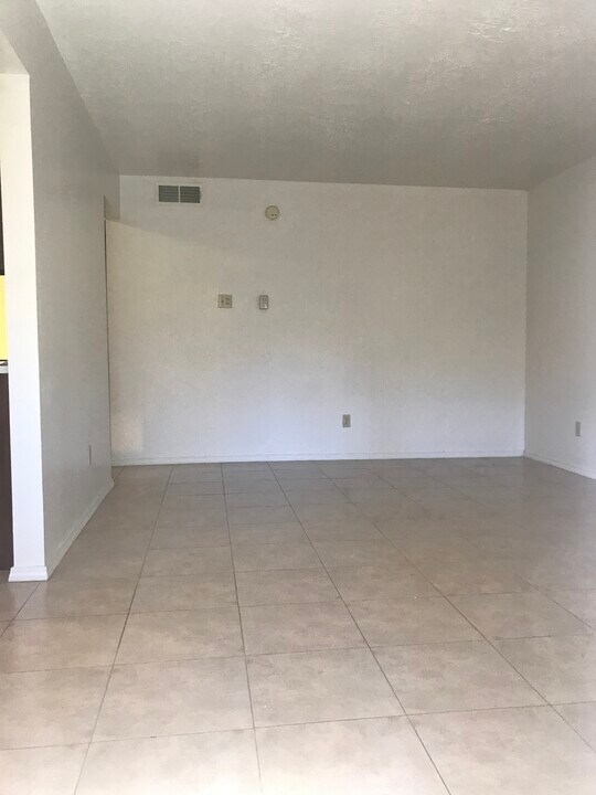 609 Kingman Ave, Unit B in Grants, NM - Building Photo