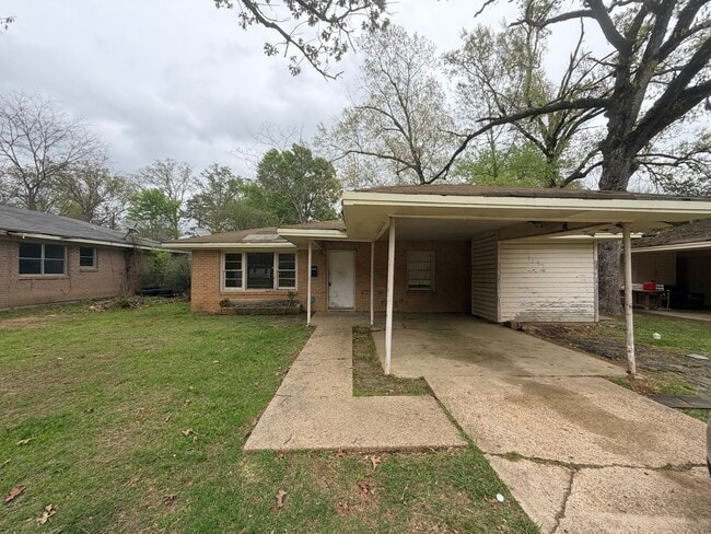 7137 Burlingame Blvd in Shreveport, LA - Building Photo - Building Photo