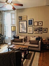 2121 N Sheffield Ave, Unit 2R in Chicago, IL - Building Photo - Building Photo