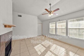 8510 Gatlinburg Dr in Fort Worth, TX - Building Photo - Building Photo