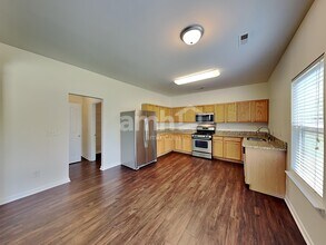 104 Thorsen Dr in Mooresville, NC - Building Photo - Building Photo