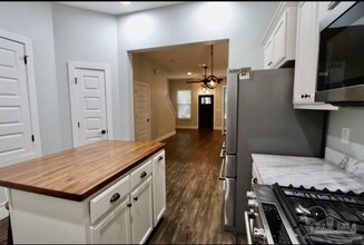 1201 N Davis Hwy in Pensacola, FL - Building Photo - Building Photo