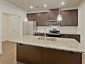 701 Woodall Rd in Stockbridge, GA - Foto de edificio - Building Photo