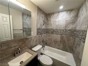 3020 Northgate Ave in Youngstown, OH - Building Photo - Building Photo