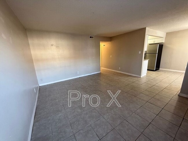 property at 1021 S St Louis Ave