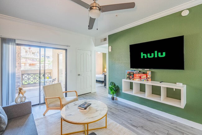 2155 S 55th St in Tempe, AZ - Foto de edificio - Building Photo