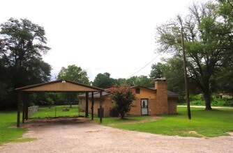 10219 CR 428 in Tyler, TX - Building Photo - Building Photo