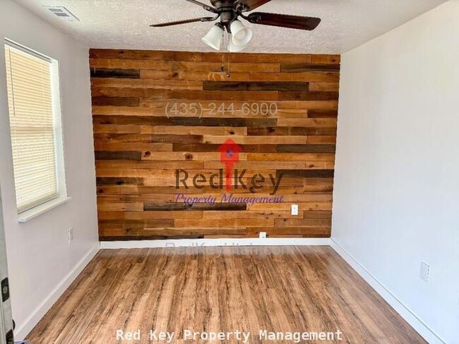 273 N Hale St in Grantsville, UT - Building Photo - Building Photo