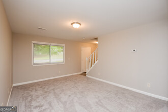 2193 Scarbrough Dr in Stone Mountain, GA - Building Photo - Building Photo