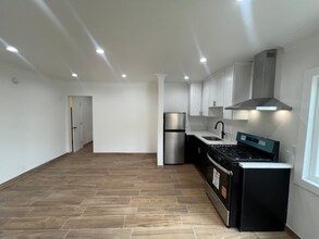 234 Normandie Ave in Los Angeles, CA - Building Photo - Building Photo