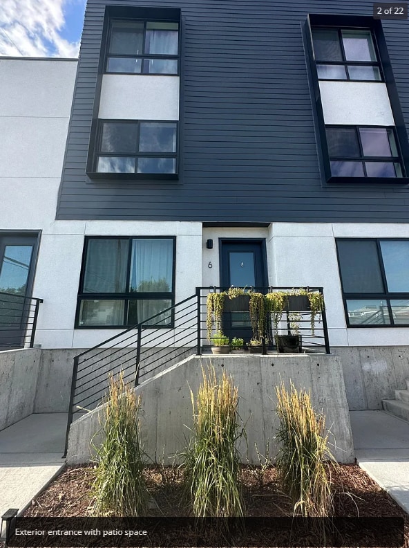 2400 S Delaware St in Denver, CO - Building Photo - Building Photo