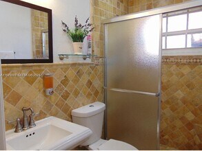 13817 SW 154th St in Miami, FL - Building Photo - Building Photo