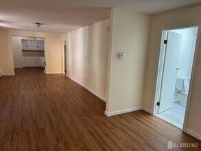 290 King St in Perth Amboy, NJ - Building Photo - Building Photo