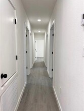 328 Clearwater St in Houston, TX - Building Photo - Building Photo