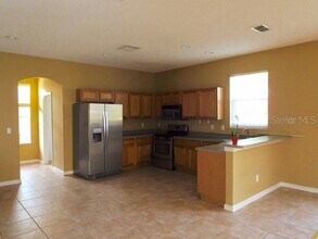 15903 Bay Vista Dr in Clermont, FL - Building Photo - Building Photo