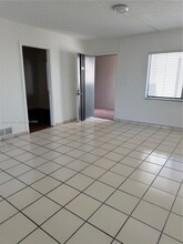 8540 SW 133rd Avenue Rd in Miami, FL - Building Photo - Building Photo