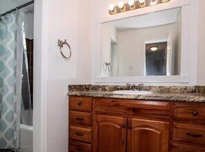 1649 S Poplar Ave in Broken Arrow, OK - Building Photo - Building Photo