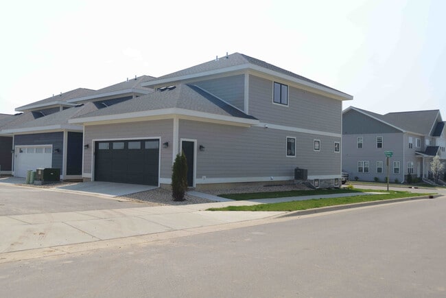 4878 Romaine Rd in Fitchburg, WI - Building Photo - Building Photo