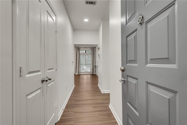 821 Ralph McGill Blvd NE in Atlanta, GA - Building Photo - Building Photo