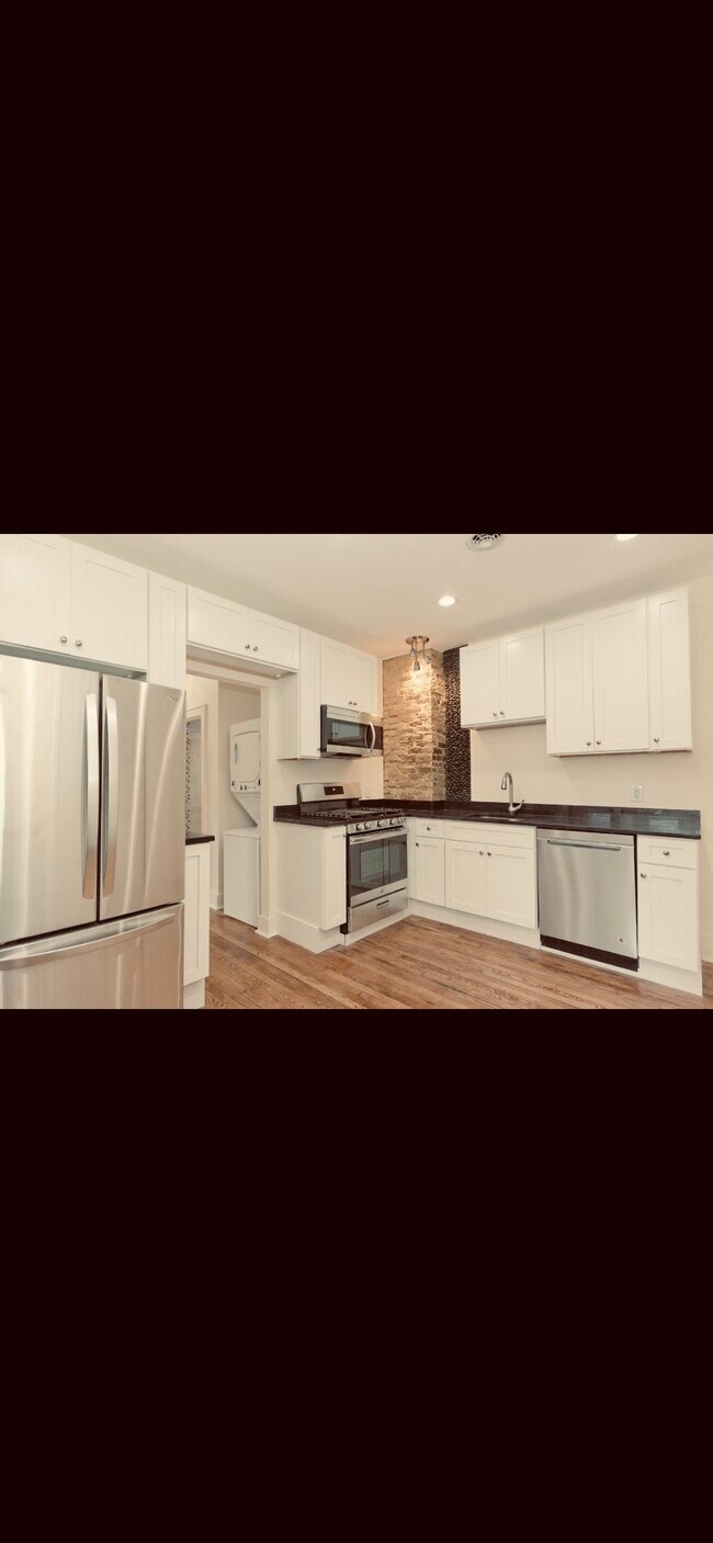 83 Winthrop Ave in Albany, NY - Building Photo - Building Photo