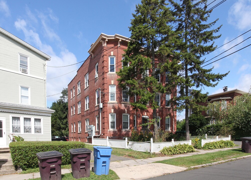The Capitol View in New Britain, CT - Foto de edificio