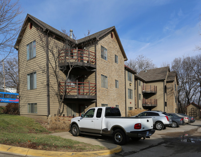 Briarstone in Lawrence, KS - Foto de edificio - Building Photo