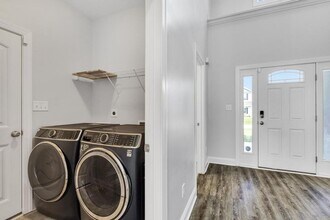 706 Kiwi Stone Cir in Jacksonville, NC - Building Photo - Building Photo