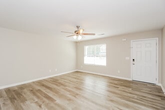 505 Brady Dr in Villa Rica, GA - Building Photo - Building Photo
