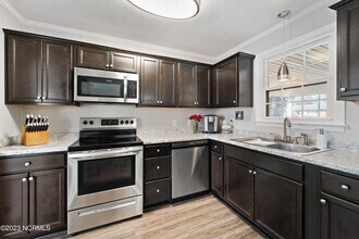 307 Forest Grove Ave in Jacksonville, NC - Building Photo - Building Photo