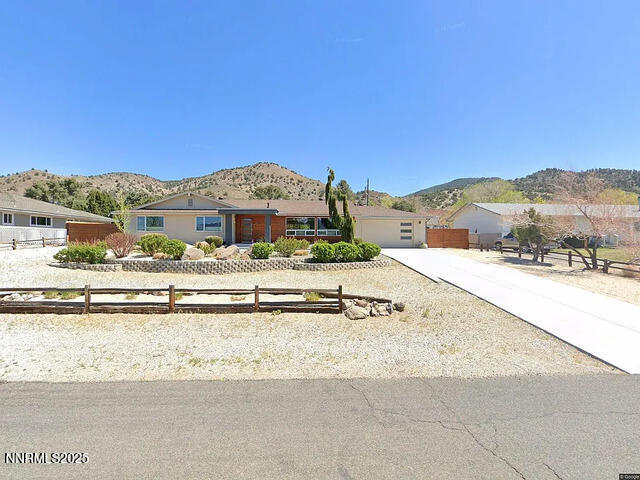 14210 Rim Rock Dr in Reno, NV - Building Photo