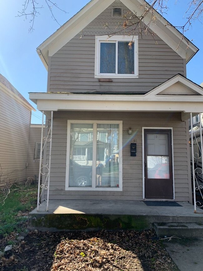 property at 1901 W Mallon Ave