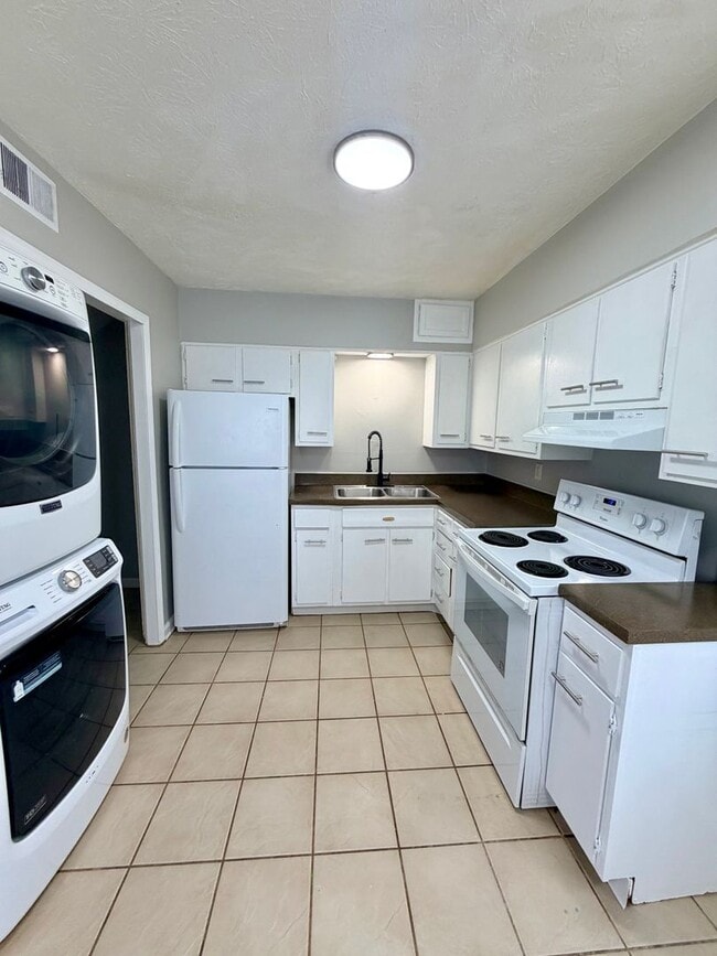 property at 104 Dale Ave