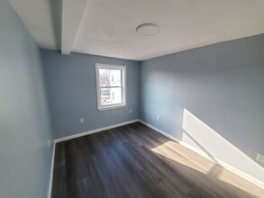 289 Fellsway W, Unit 1 in Medford, MA - Building Photo - Building Photo