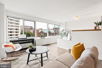 1330 New Hampshire Ave NW in Washington, DC - Building Photo - Building Photo